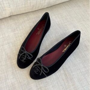 NWT Chanel Black Velvet Ballet Flats | 41.5